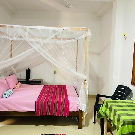 Pradeep Guest House Mirissa Luaran gambar