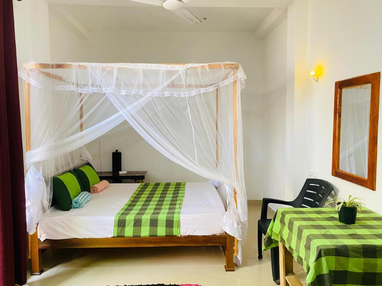 Pradeep Guest House Mirissa Luaran gambar