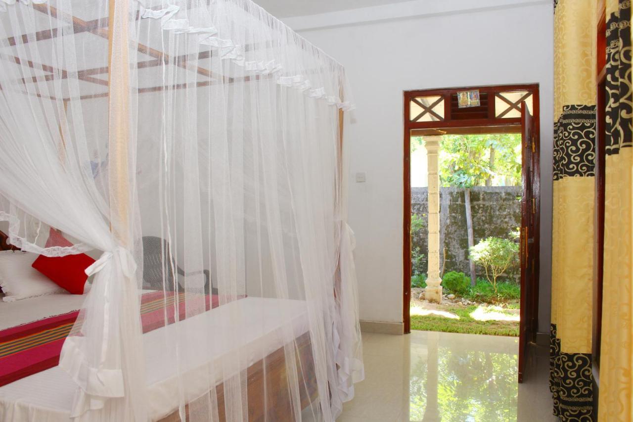 Pradeep Guest House Mirissa Luaran gambar